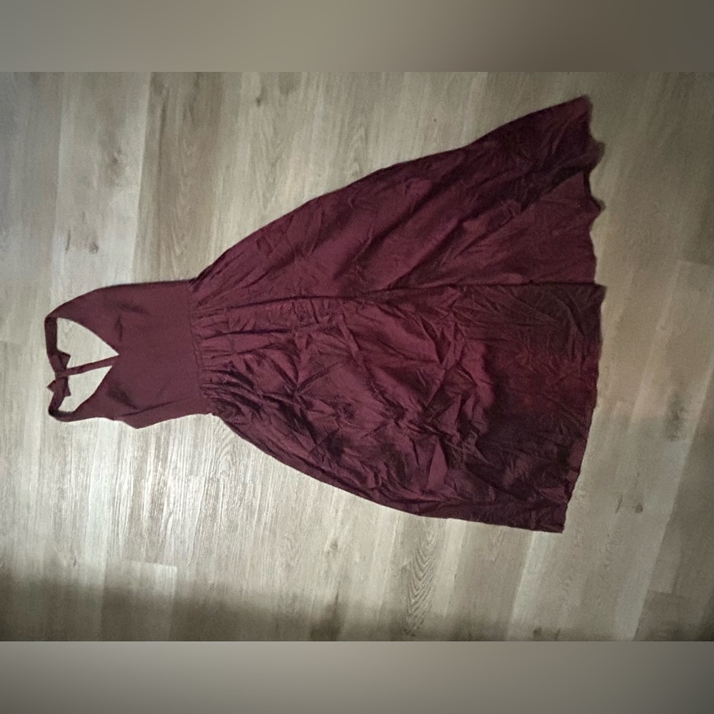 Elegant Burgundy Evening Dress